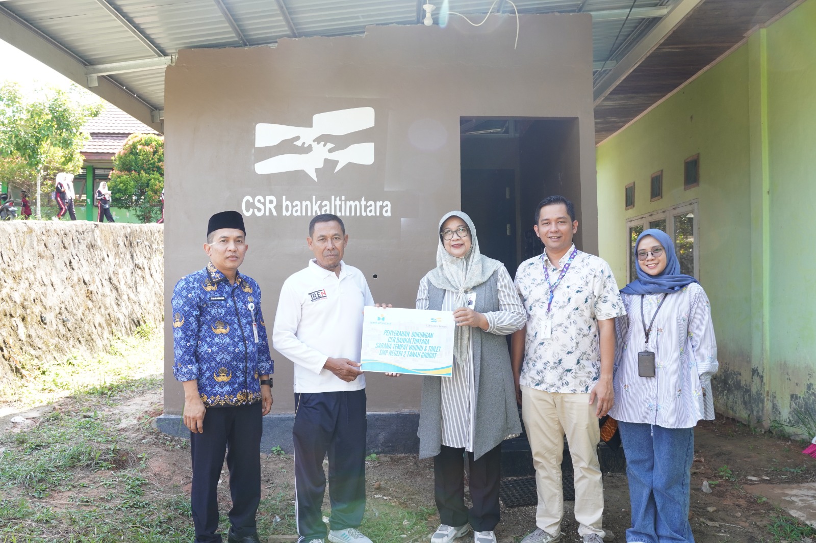 Sekwan Apresiasi Bankaltimtara Bantu Sekolah Program CSR