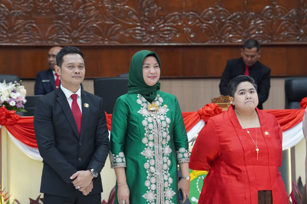 Ketua DPRD Hadiri Pelantikan Unsur Pimpinan DPRD Kaltim